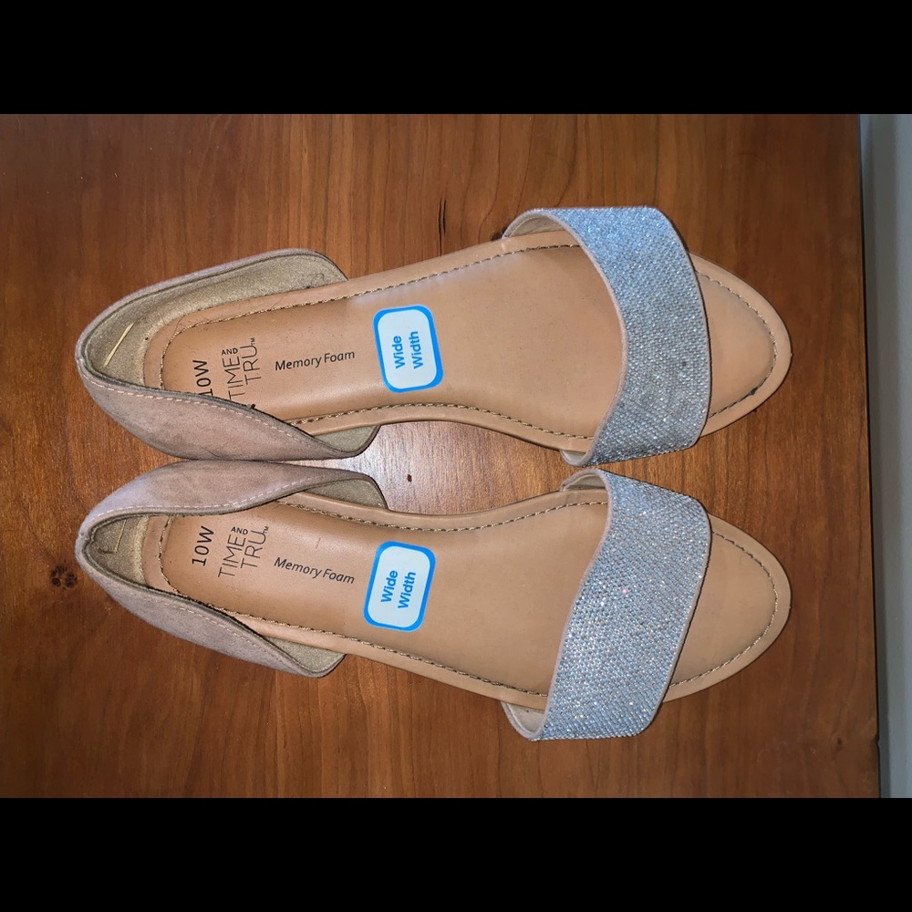 Formal flats with velvet back and gemstone fronts